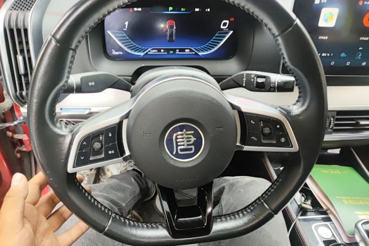 Used BYD Tang New Energy 2018 DM 2.0T All-Wheel Drive Smart Connectivity Luxury Model 7 Seats China V Emission Standard Steering Wheel