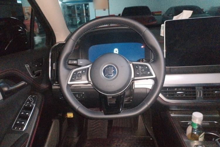 Used BYD Tang New Energy 2018 DM 2.0T All-Wheel Drive Smart Connectivity Luxury Model 7 Seats China V Emission Standard Steering Wheel