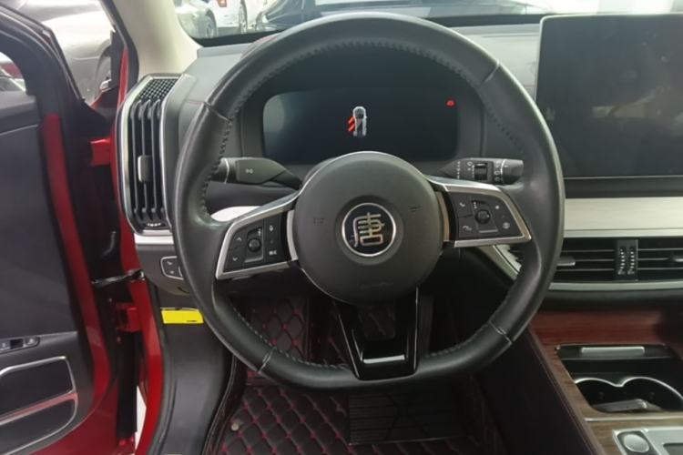 Used BYD Tang New Energy 2018 DM 2.0T All-Wheel Drive Smart Connectivity Luxury Model 7 Seats China V Emission Standard Steering Wheel