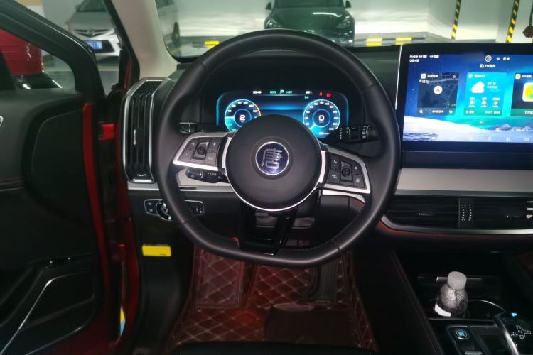 Used BYD Tang New Energy 2018 DM 2.0T All-Wheel Drive Smart Connectivity Luxury Model 7 Seats China V Emission Standard Steering Wheel
