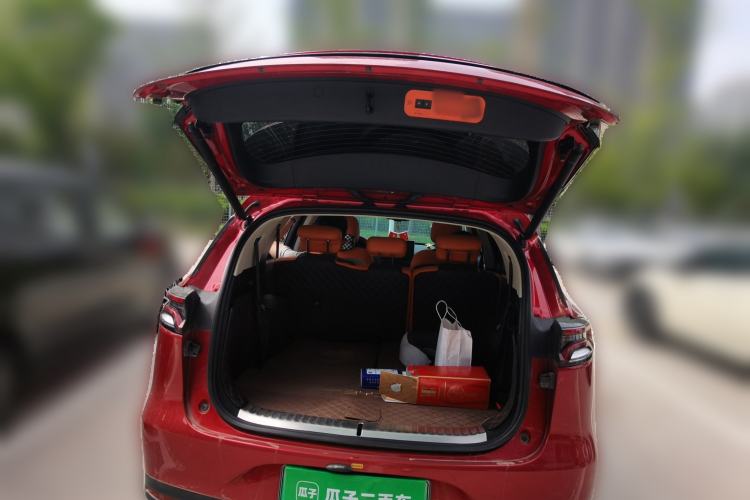 Used BYD Tang New Energy 2018 DM 2.0T All-Wheel Drive Smart Connectivity Luxury Model 7 Seats China V Emission Standard Trunk