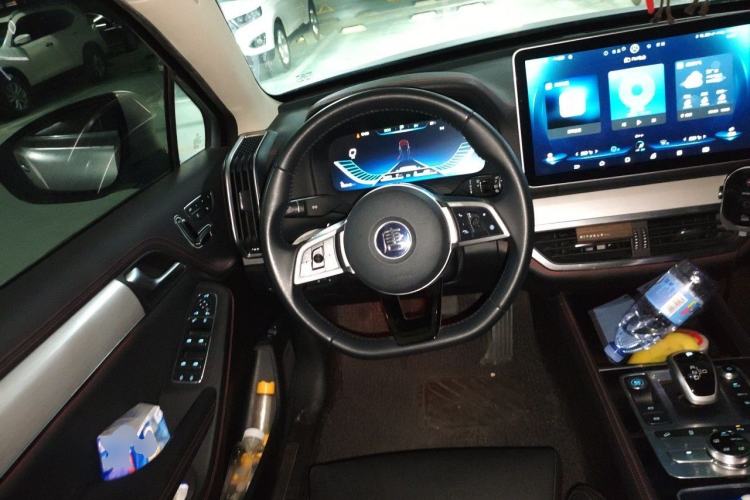 Used BYD Tang New Energy 2018 DM 2.0T All-Wheel Drive Smart Connect Elite 7-Seater China V Emission Standard Steering Wheel