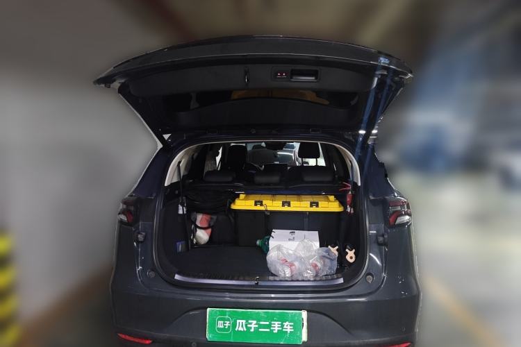 Used BYD Tang New Energy 2018 DM 2.0T All-Wheel Drive Smart Connectivity Luxury Model 7 Seats China V Emission Standard Trunk