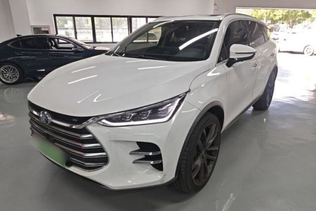 Used BYD Tang New Energy 2018 DM 2.0T All-Wheel Drive Smart Connectivity Luxury Model 7 Seats China V Emission Standard