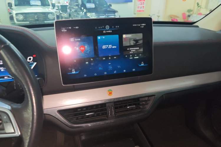 Used BYD Tang New Energy 2018 DM 2.0T All-Wheel Drive Smart Connectivity Luxury Model 7 Seats China V Emission Standard Audio And AC Panel