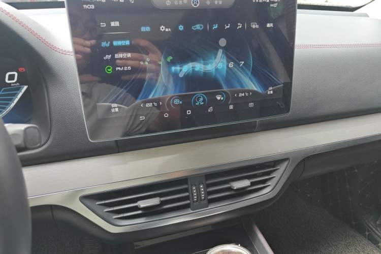 Used BYD Tang New Energy 2018 DM 2.0T All-Wheel Drive Smart Connectivity Luxury Model 7 Seats China V Emission Standard Audio And AC Panel