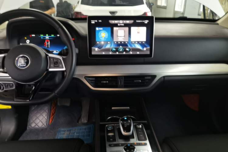 Used BYD Tang New Energy 2018 DM 2.0T All-Wheel Drive Smart Connectivity Luxury Model 7 Seats China V Emission Standard Audio And AC Panel