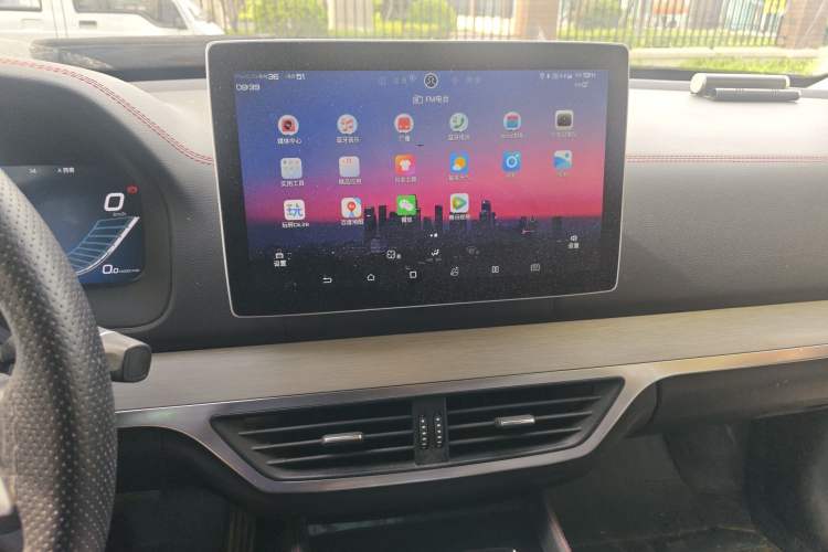 Used BYD Tang New Energy 2018 DM 2.0T All-Wheel Drive Smart Connectivity Enjoyment Model 5 Seats China V Emission Standard Audio And AC Panel