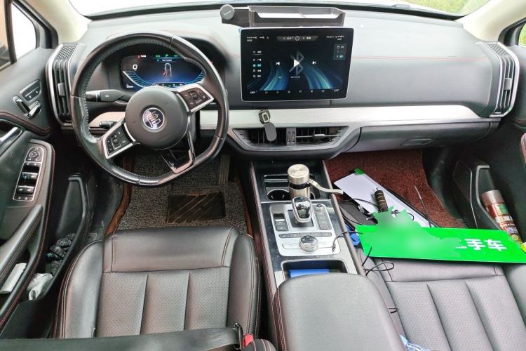 Used BYD Tang New Energy 2018 DM 2.0T All-Wheel Drive Smart Connectivity Luxury Model 7 Seats China V Emission Standard Center Console