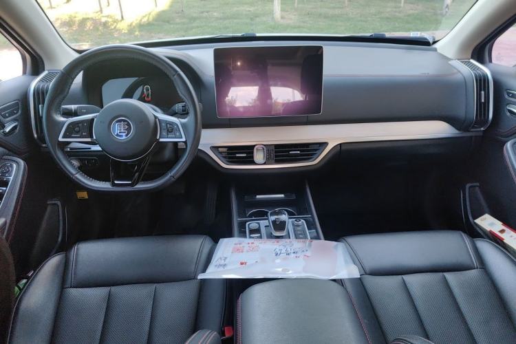 Used BYD Tang New Energy 2018 DM 2.0T All-Wheel Drive Smart Connectivity Enjoyment Model 5 Seats China V Emission Standard Center Console