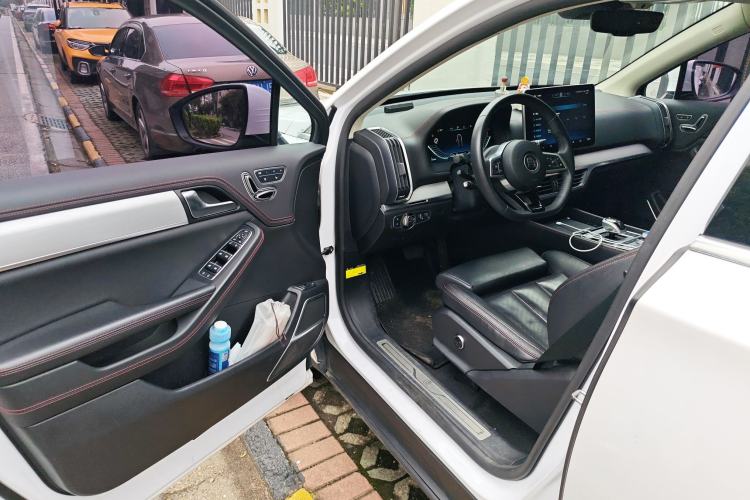Used BYD Tang New Energy 2018 DM 2.0T All-Wheel Drive Smart Connect Genesis Edition 7 Seats China V Emission Standard Driver Seat