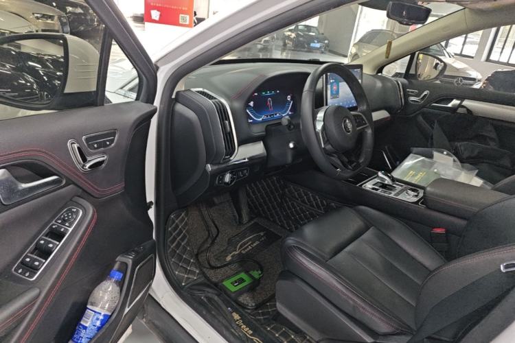 Used BYD Tang New Energy 2018 DM 2.0T All-Wheel Drive Smart Connectivity Luxury Model 7 Seats China V Emission Standard Driver Seat