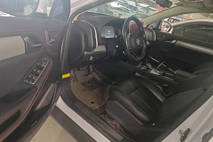 Used BYD Tang New Energy 2018 DM 2.0T All-Wheel Drive Smart Connectivity Luxury Model 7 Seats China V Emission Standard Driver Seat