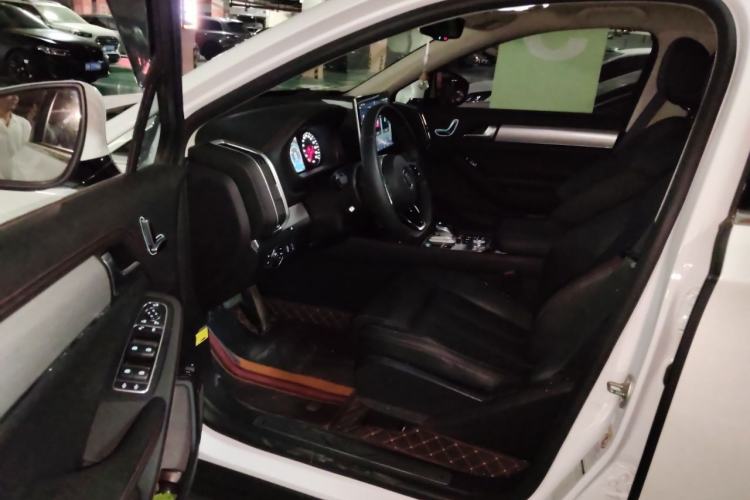 Used BYD Tang New Energy 2018 DM 2.0T All-Wheel Drive Smart Connect Advanced Model 7 Seats China V Emission Standard Driver Seat