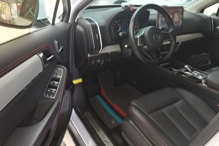 Used BYD Tang New Energy 2018 DM 2.0T All-Wheel Drive Smart Connect Advanced Model 7 Seats China V Emission Standard Driver Seat
