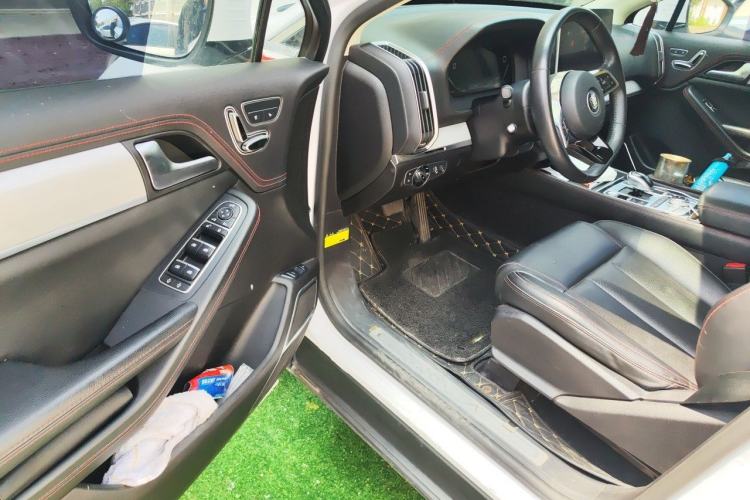 Used BYD Tang New Energy 2018 DM 2.0T All-Wheel Drive Smart Connectivity Luxury Model 7 Seats China V Emission Standard Driver Seat