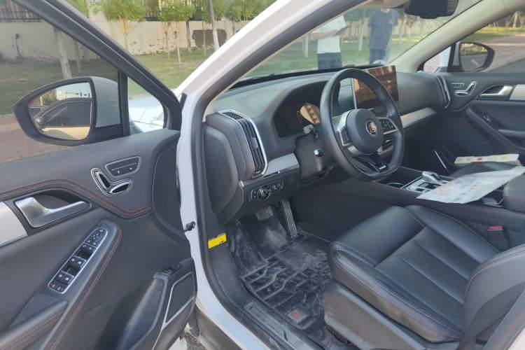 Used BYD Tang New Energy 2018 DM 2.0T All-Wheel Drive Smart Connectivity Enjoyment Model 5 Seats China V Emission Standard Driver Seat