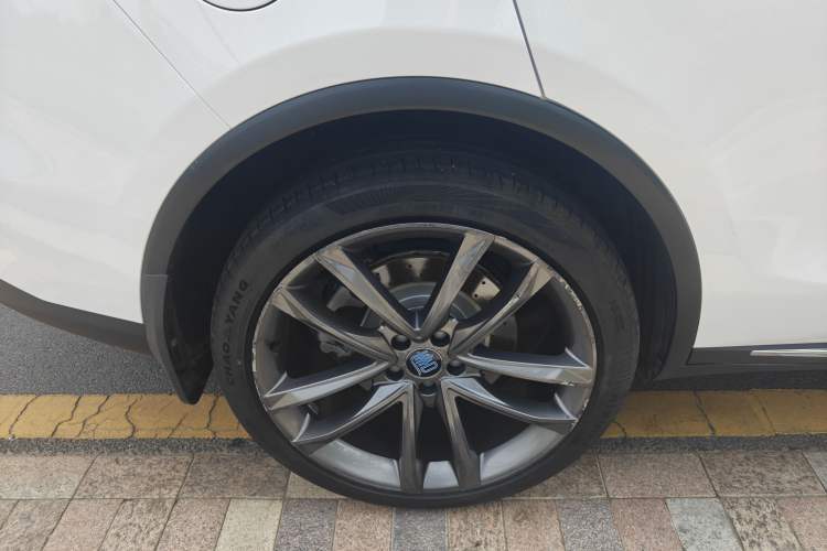 Used BYD Tang New Energy 2018 DM 2.0T All-Wheel Drive Smart Connect Elite 7-Seater China V Emission Standard Exterior 12