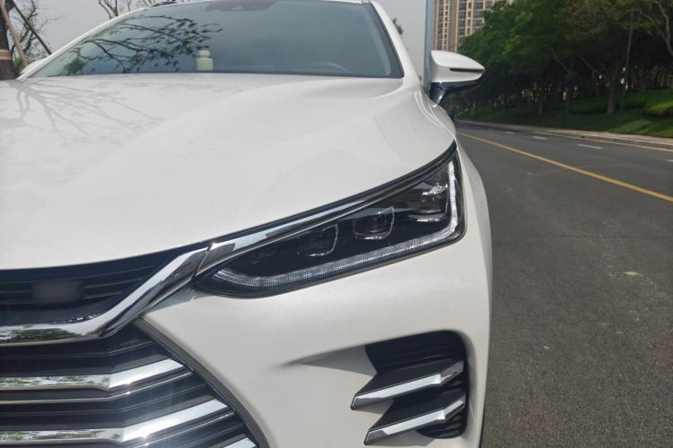 Used BYD Tang New Energy 2018 DM 2.0T All-Wheel Drive Smart Connect Elite 7-Seater China V Emission Standard Exterior 8