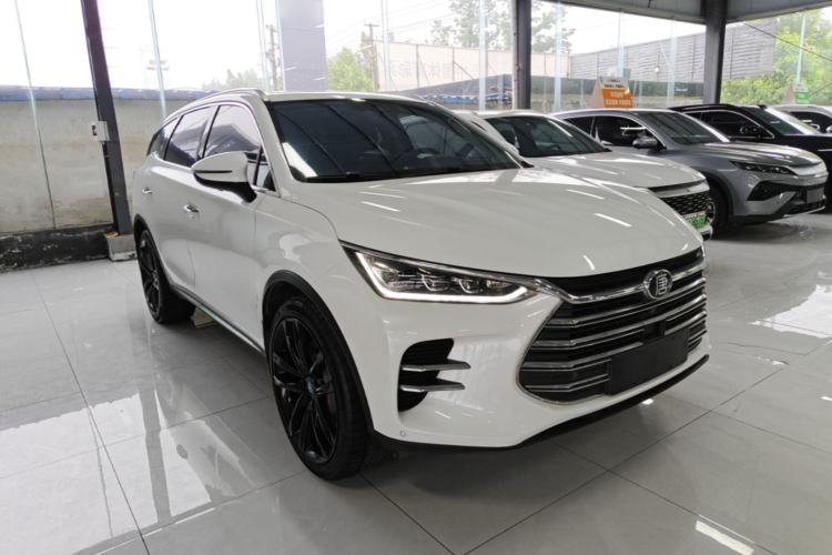 Used BYD Tang New Energy 2018 DM 2.0T All-Wheel Drive Smart Connect Elite 7-Seater China V Emission Standard Front Right 45 Deg