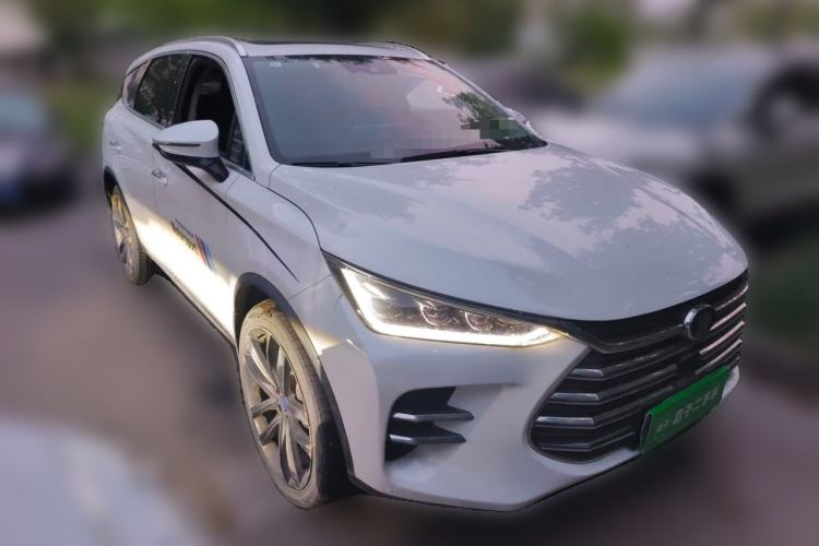 Used BYD Tang New Energy 2018 DM 2.0T All-Wheel Drive Smart Connectivity Luxury Model 7 Seats China V Emission Standard Front Right 45 Deg