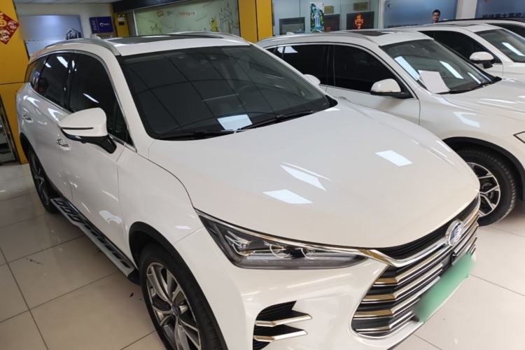 Used BYD Tang New Energy 2018 DM 2.0T All-Wheel Drive Smart Connect Advanced Model 7 Seats China V Emission Standard Front Right 45 Deg