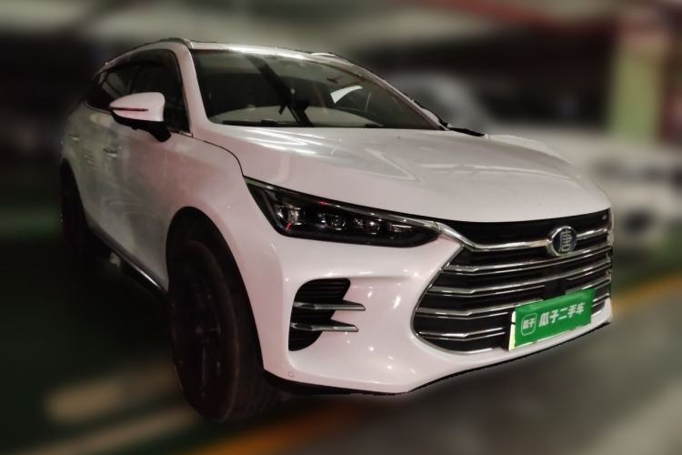 Used BYD Tang New Energy 2018 DM 2.0T All-Wheel Drive Smart Connect Advanced Model 7 Seats China V Emission Standard Front Right 45 Deg