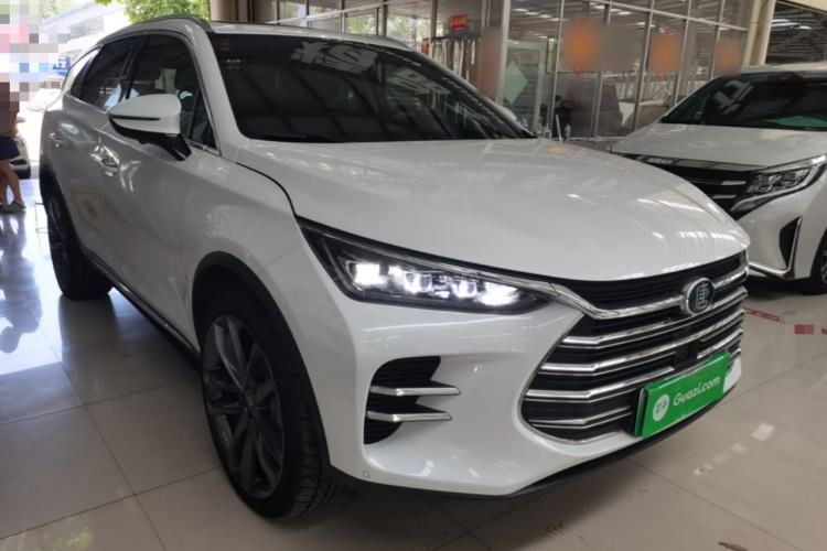 Used BYD Tang New Energy 2018 DM 2.0T All-Wheel Drive Smart Connect Advanced Model 7 Seats China V Emission Standard Front Right 45 Deg