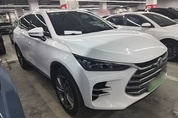 Used BYD Tang New Energy 2018 DM 2.0T All-Wheel Drive Smart Connectivity Luxury Model 7 Seats China V Emission Standard Front Right 45 Deg