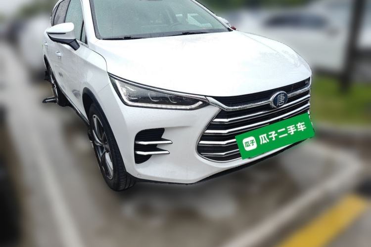 Used BYD Tang New Energy 2018 DM 2.0T All-Wheel Drive Smart Connectivity Luxury Model 7 Seats China V Emission Standard Front Right 45 Deg