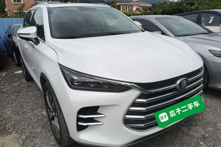 Used BYD Tang New Energy 2018 DM 2.0T All-Wheel Drive Smart Connect Advanced Model 7 Seats China V Emission Standard Front Right 45 Deg