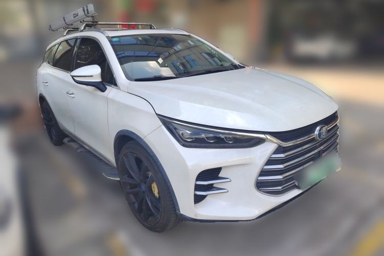 Used BYD Tang New Energy 2018 DM 2.0T All-Wheel Drive Smart Connectivity Enjoyment Model 5 Seats China V Emission Standard Front Right 45 Deg
