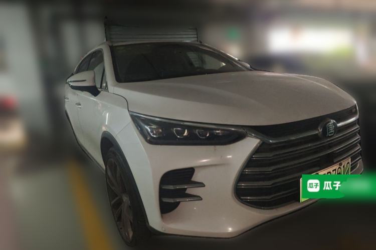 Used BYD Tang New Energy 2018 DM 2.0T All-Wheel Drive Smart Connectivity Luxury Model 7 Seats China V Emission Standard Front Right 45 Deg