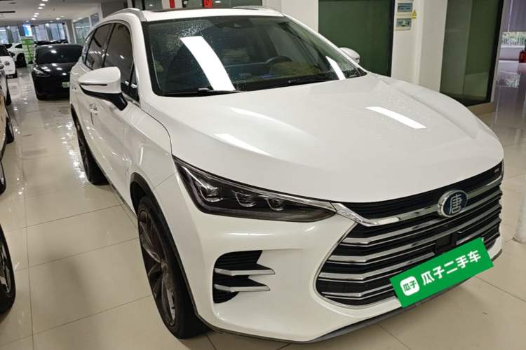 Used BYD Tang New Energy 2018 DM 2.0T All-Wheel Drive Smart Connect Elite 7-Seater China V Emission Standard Front Right 45 Deg