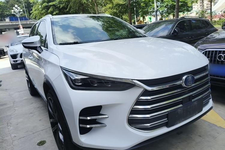 Used BYD Tang New Energy 2018 DM 2.0T All-Wheel Drive Smart Connect Innovation Model 5 Seats China V Emission Standard Front Right 45 Deg