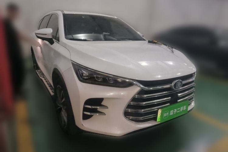 Used BYD Tang New Energy 2018 DM 2.0T All-Wheel Drive Smart Connect Advanced Model 7 Seats China V Emission Standard Front Right 45 Deg