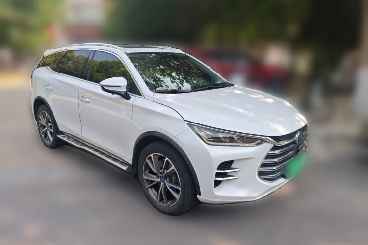Used BYD Tang New Energy 2018 DM 2.0T All-Wheel Drive Smart Connect Advanced Model 7 Seats China V Emission Standard Front Right 45 Deg