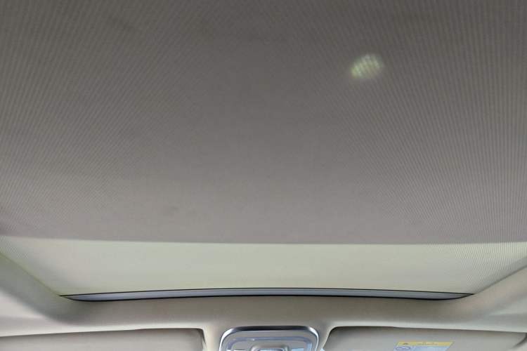 Used BYD Tang New Energy 2018 DM 2.0T All-Wheel Drive Smart Connectivity Luxury Model 7 Seats China V Emission Standard Headliner