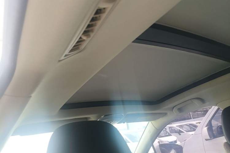 Used BYD Tang New Energy 2018 DM 2.0T All-Wheel Drive Smart Connectivity Luxury Model 7 Seats China V Emission Standard Headliner