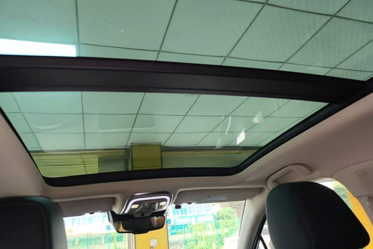 Used BYD Tang New Energy 2018 DM 2.0T All-Wheel Drive Smart Connect Advanced Model 7 Seats China V Emission Standard Headliner