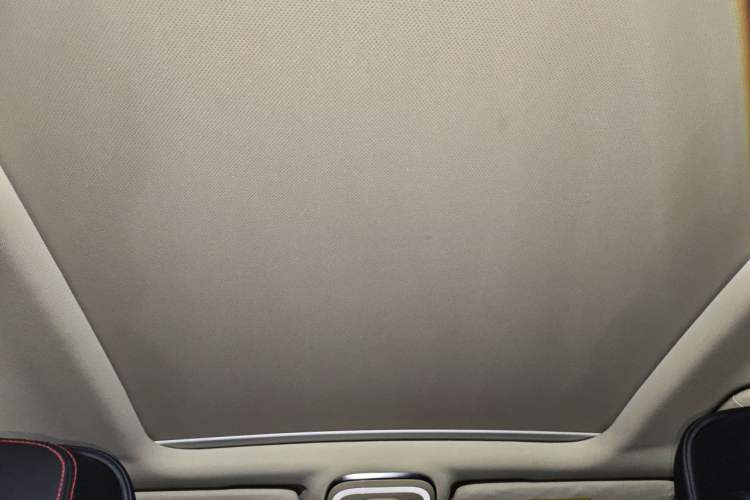 Used BYD Tang New Energy 2018 DM 2.0T All-Wheel Drive Smart Connect Genesis Edition 7 Seats China V Emission Standard Headliner