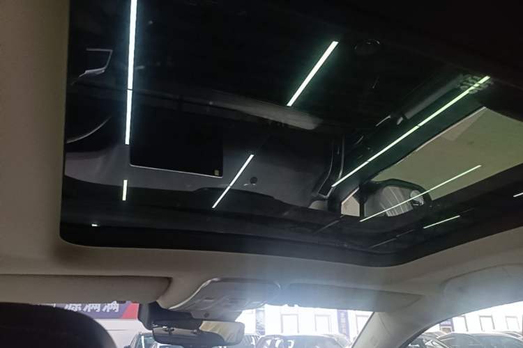 Used BYD Tang New Energy 2018 DM 2.0T All-Wheel Drive Smart Connectivity Luxury Model 7 Seats China V Emission Standard Headliner