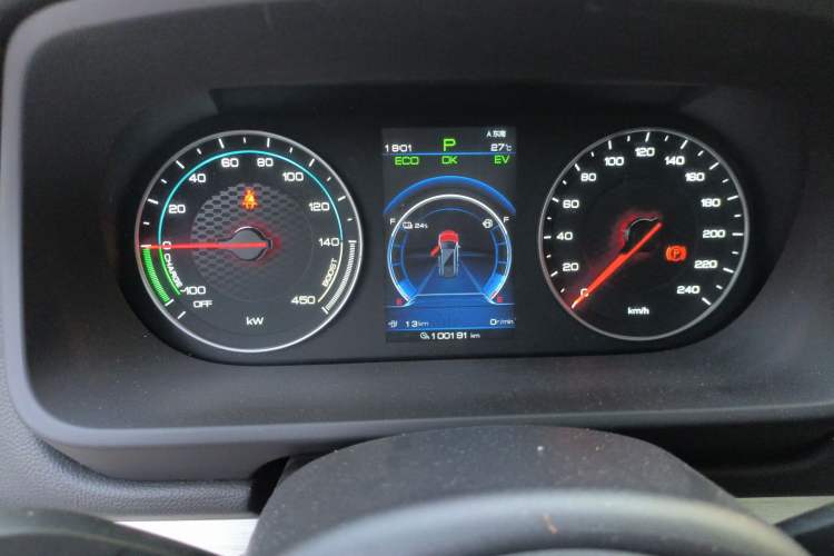 Used BYD Tang New Energy 2018 DM 2.0T All-Wheel Drive Smart Connect Advanced Model 7 Seats China V Emission Standard Instrument Cluster