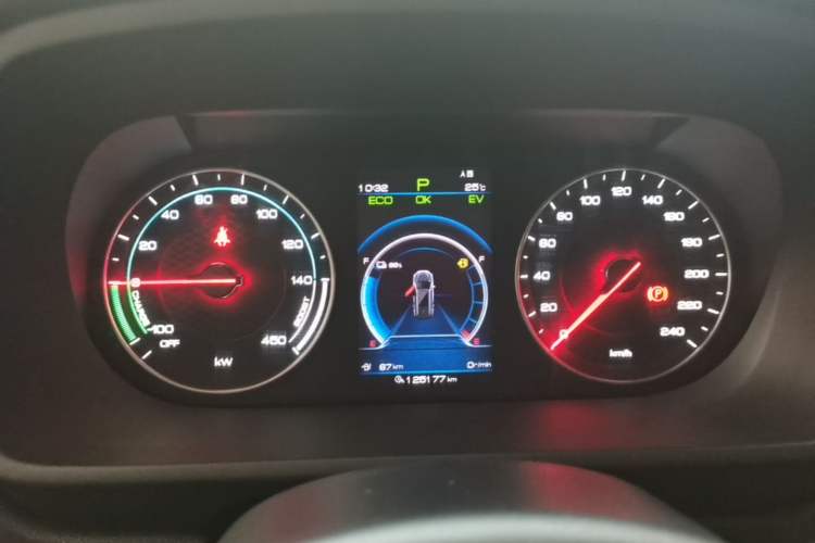 Used BYD Tang New Energy 2018 DM 2.0T All-Wheel Drive Smart Connect Advanced Model 7 Seats China V Emission Standard Instrument Cluster