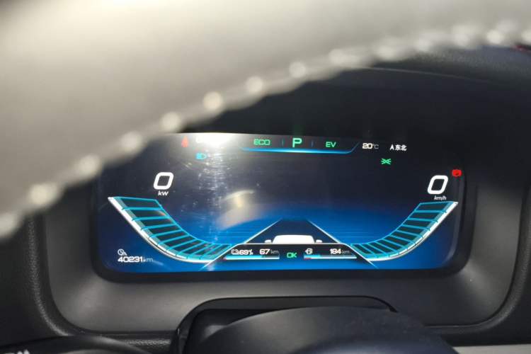 Used BYD Tang New Energy 2018 DM 2.0T All-Wheel Drive Smart Connect Genesis Edition 7 Seats China V Emission Standard Instrument Cluster