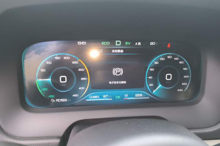 Used BYD Tang New Energy 2018 DM 2.0T All-Wheel Drive Smart Connect Elite 7-Seater China V Emission Standard Instrument Cluster