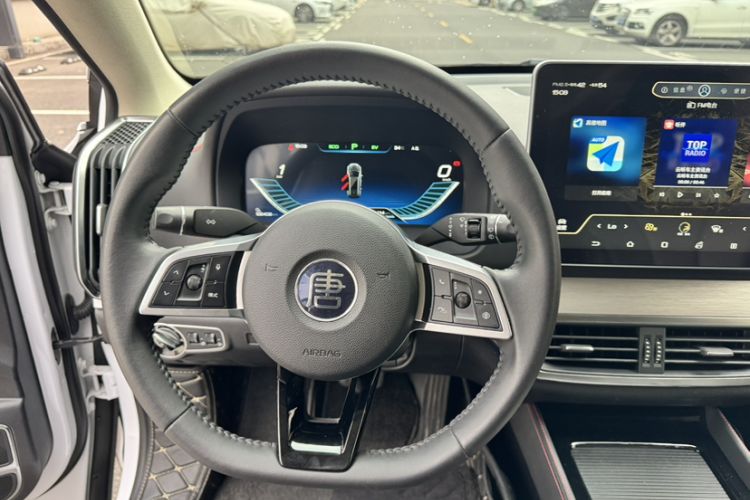 Used BYD Tang New Energy 2018 DM 2.0T All-Wheel Drive Smart Connect Innovation Model 5 Seats China V Emission Standard Interior 7