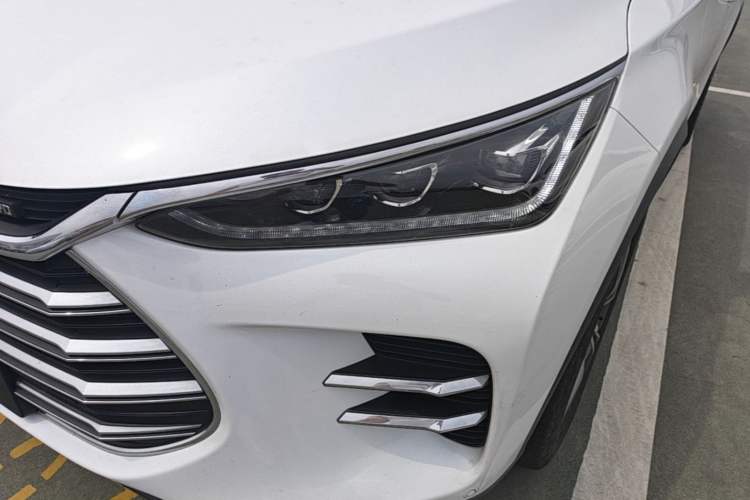 Used BYD Tang New Energy 2018 DM 2.0T All-Wheel Drive Smart Connectivity Luxury Model 7 Seats China V Emission Standard Left Front Headlight