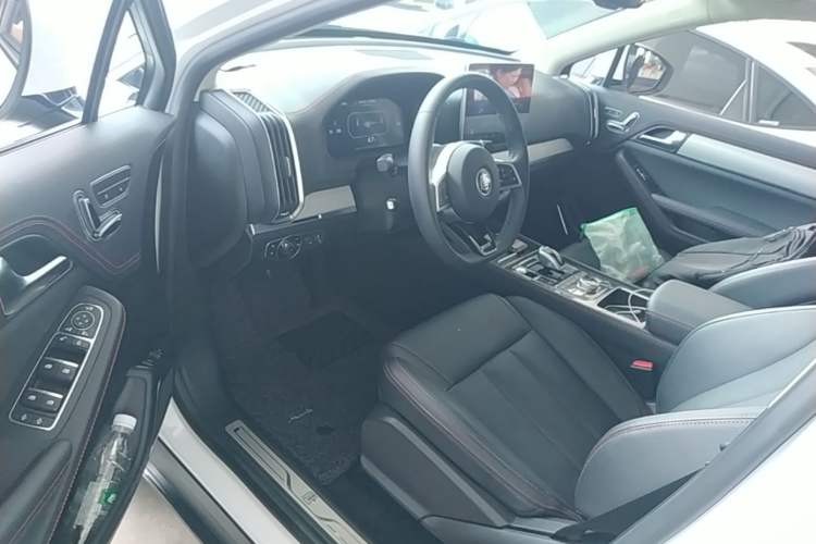 Used BYD Tang New Energy 2018 DM 2.0T All-Wheel Drive Smart Connectivity Enjoyment Model 5 Seats China V Emission Standard Left Front Seat