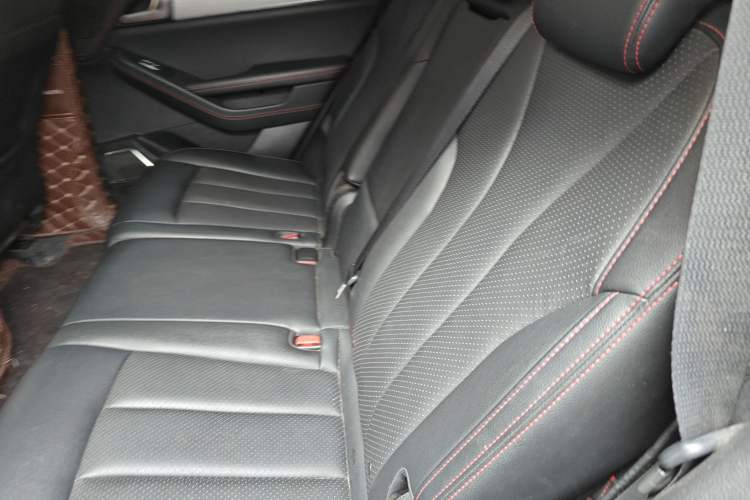 Used BYD Tang New Energy 2018 DM 2.0T All-Wheel Drive Smart Connect Advanced Model 7 Seats China V Emission Standard Left Rear Seat